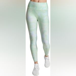 Peleton here now high rise leggings size small